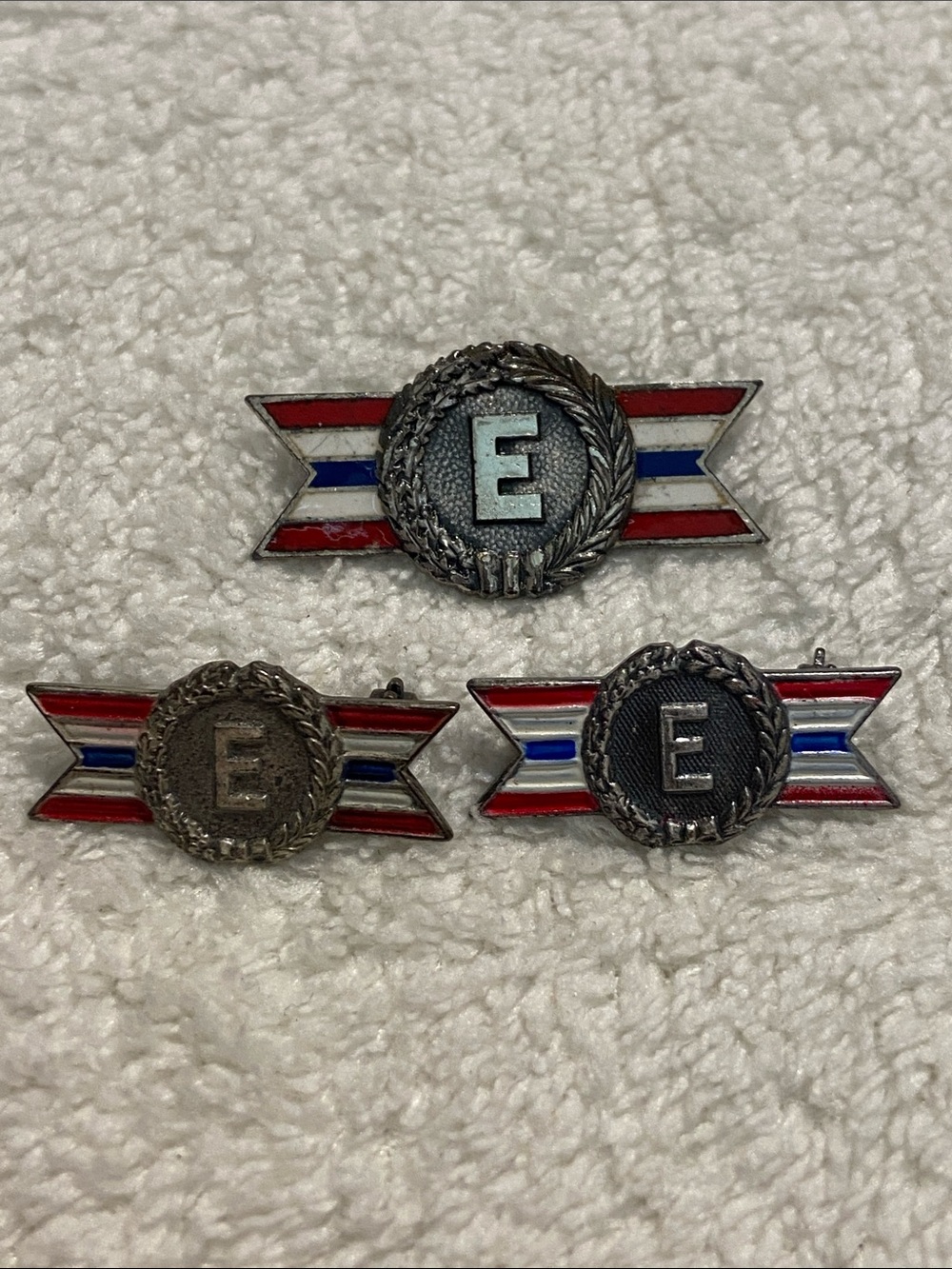 Vintage 'E' Army Navy Production Award Military Style Enamel Pins